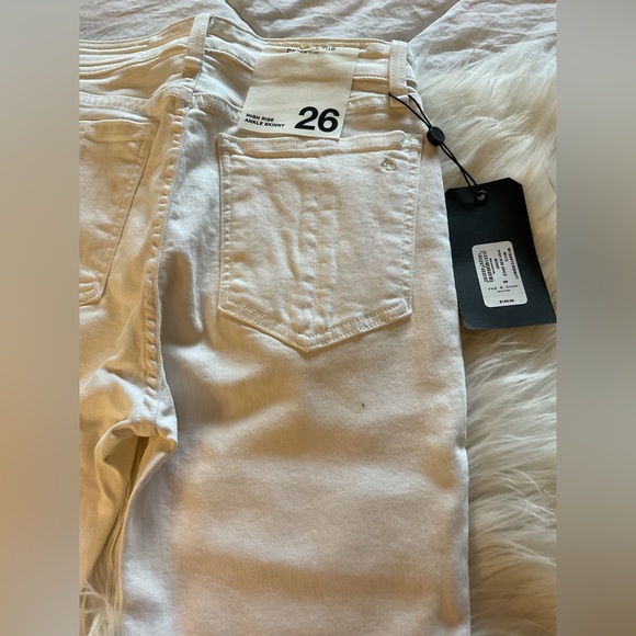 Rag & Bone HIGH RISE ANKLE SKINNY
Slim Fit Ankle White Jean - Picture 7 of 11